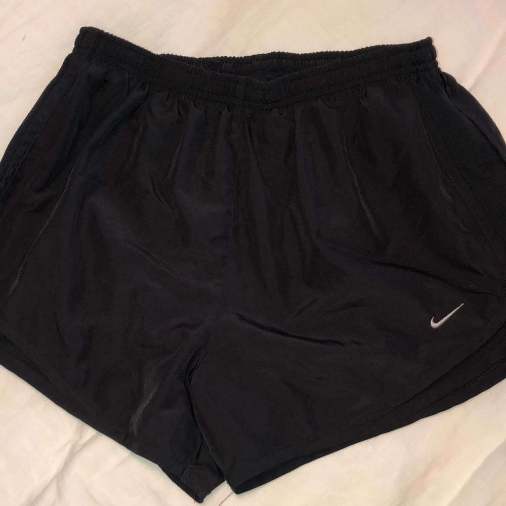 Black nike shorts